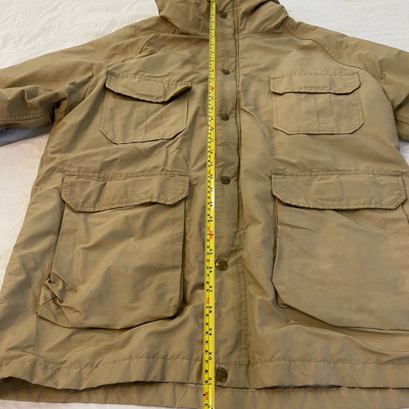 Vintage Woolrich Coat - Picture 9 of 13